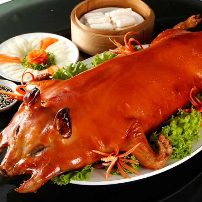 Heo Quay Sữa Nguyên Con 